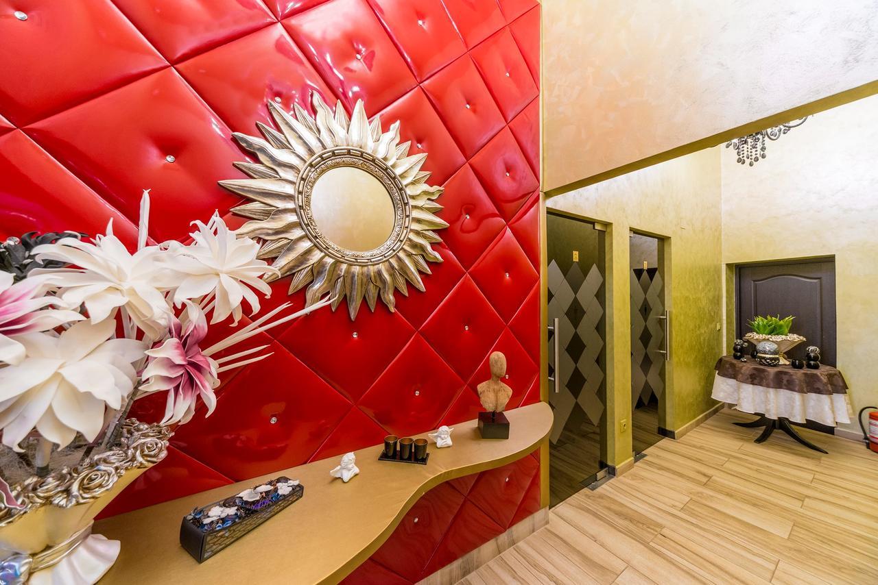 Hotel Complex Havana Tîrgu Ocna 外观 照片